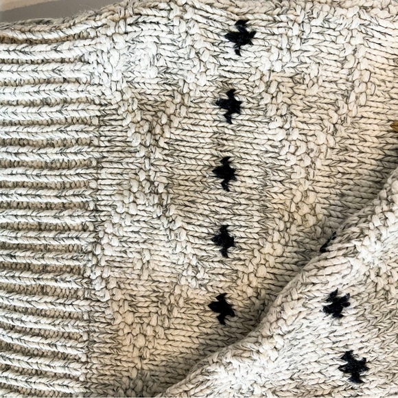 22. VINTAGE Italy Grey Knit Cozy Cottagecore Sweater With Multi Color Dots - Picture 5 of 10